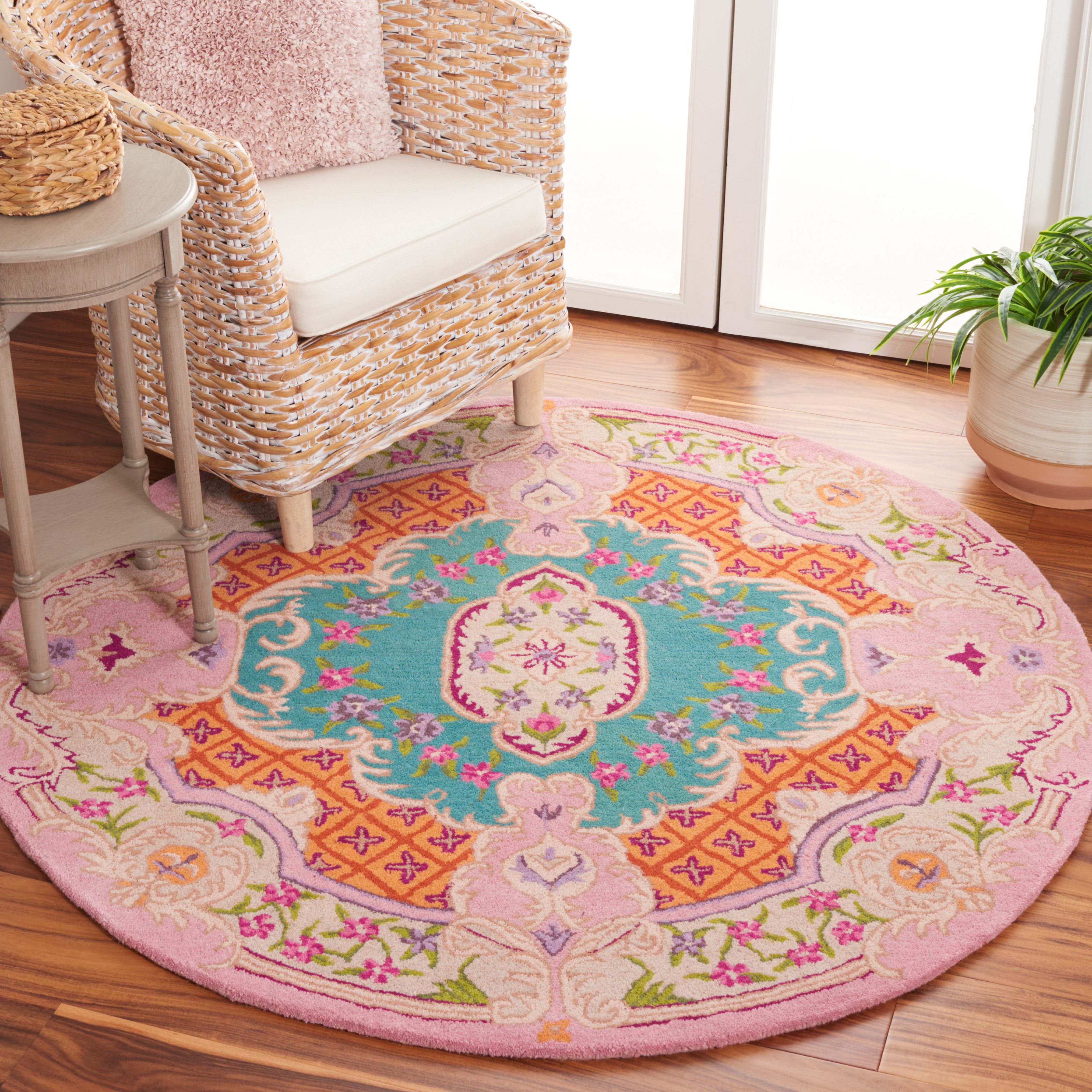 Safavieh Hand Tufted Bellagio Collection Blue / Pink Area Rugs