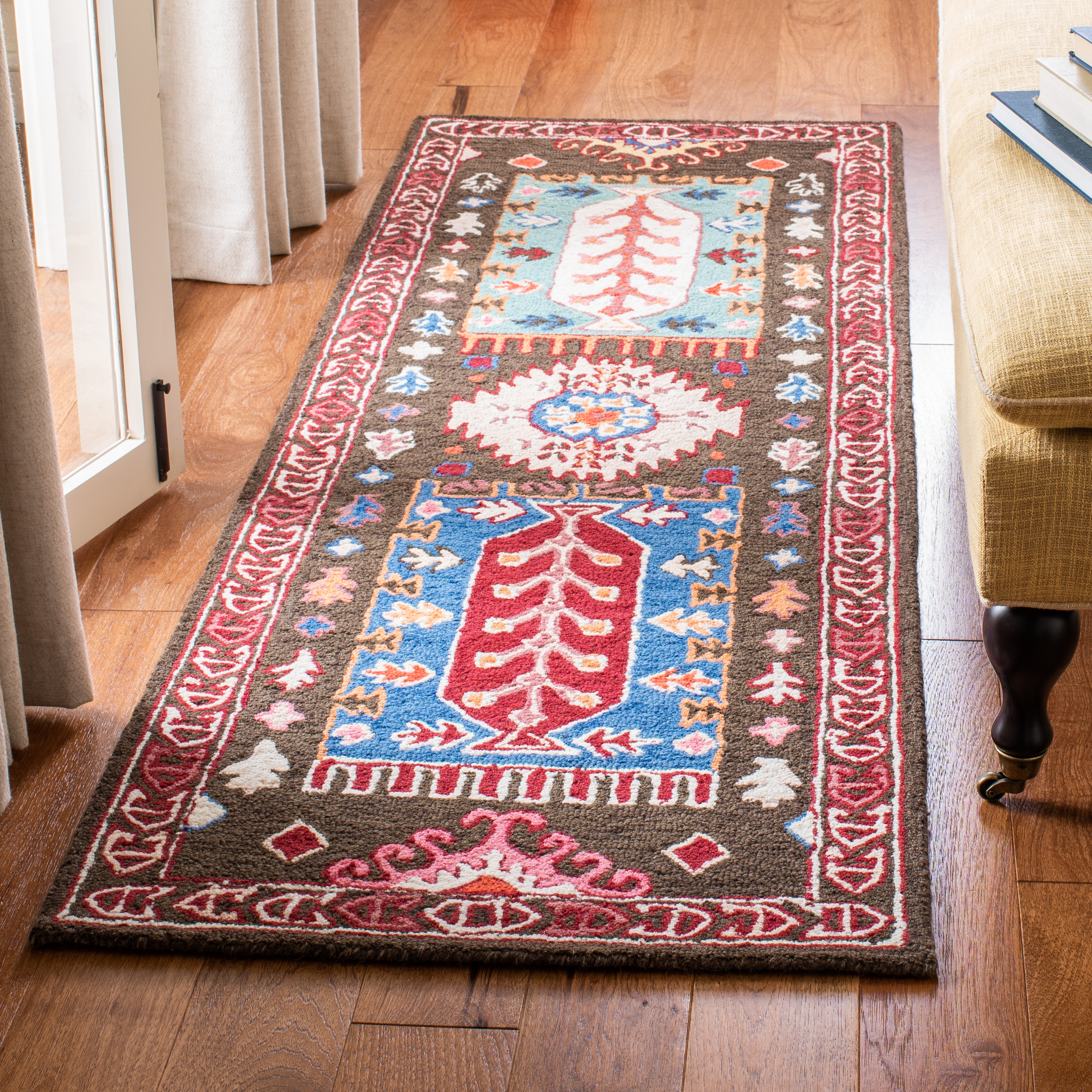 Safavieh Hand Tufted Bellagio Collection Brown / Rust Area Rugs – BLG607T