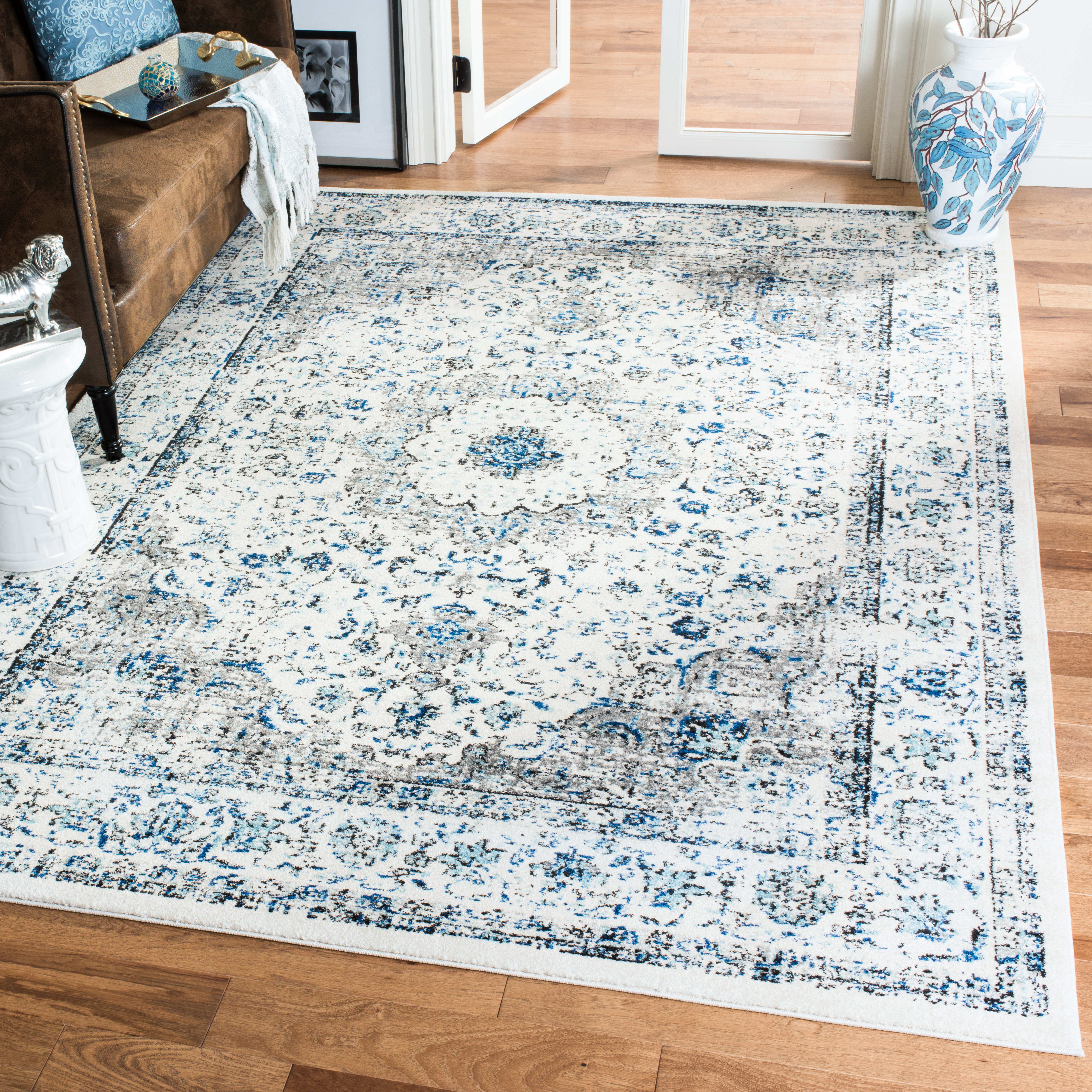 Grey / Ivory Safavieh Power Loomed Evoke Area Rugs - EVK220D - Picture 28 of 33